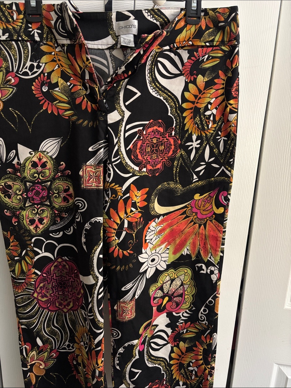Chico's Black Multi Floral Paisley Print Pants